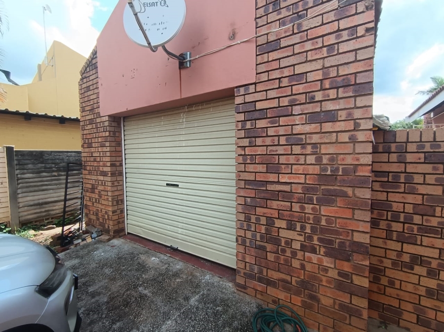 3 Bedroom Property for Sale in Safari Gardens North West